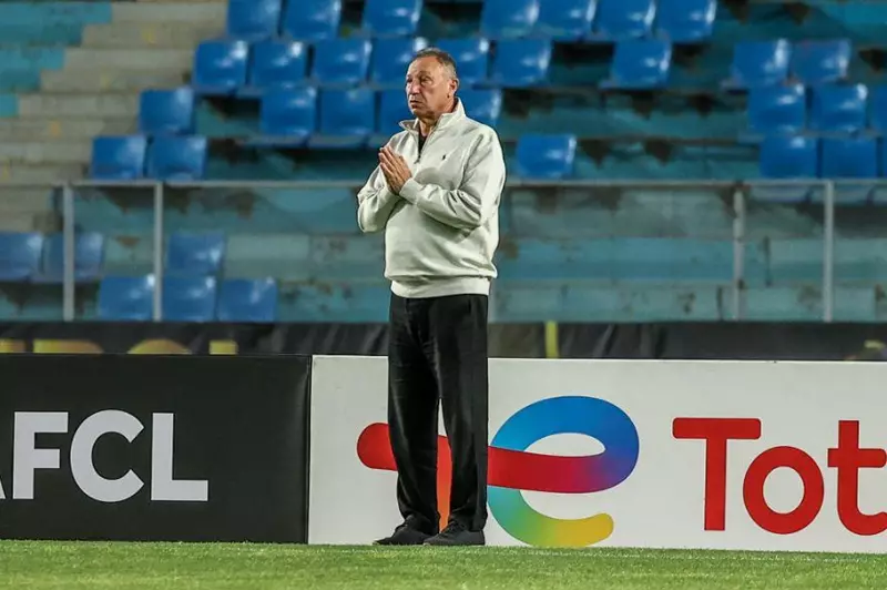 تقرير حصري: الخطيب يتولى رئاسة بعثة الأهلي وسط تساؤلات حول مفاوضات الزمالك مع موكوينا